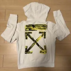 オフホワイト　パーカー