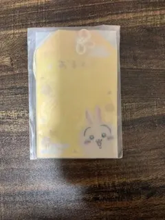 ちいかわ お守り型 トレーディングカード ホルダー うさぎ