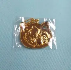 新品未開封 ☆ リラックマ のんびりねこ チャーム ゴールド ノベルティ ☆