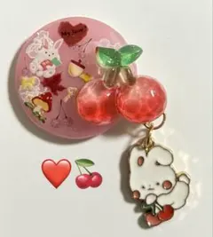 再販不可。さくらんぼうさぎ♡レジンヘアゴムブローチ