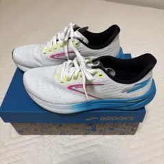 BROOKS Hyperion 新品ランニングシューズ 24.5cmのサムネイル