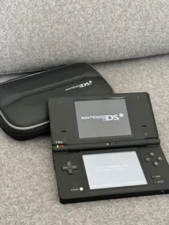 [美品] ニンテンドーDSI ブラック　sdカード　ケース　箱付き