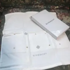 GIVENCHY ハンドタオル