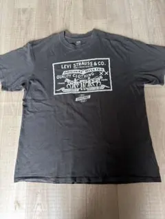 Levi Strauss & Co. ダークグレー Tシャツのサムネイル