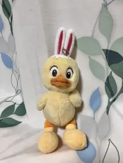 東京ディズニーシー うさピヨ ぬいぐるみバッジ イースターのサムネイル