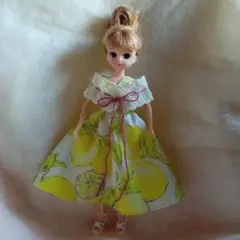 40　レモン柄ワンピ+レースショールリカちゃん　ハンドメイド