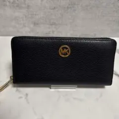 MICHAEL KORS ラウンドジップ ブラック レザー 長財布