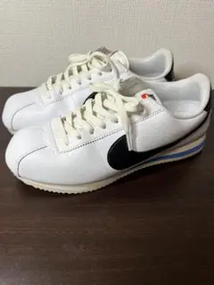 NIKE レザーコルテッツ白／黒　サイズ26cmのサムネイル