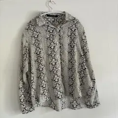 ミズイロインド　レオパード柄　シャツ　ブラウス　フレアデザイン　アニマル柄