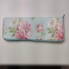 LAURA ASHLEY♡花柄ポーチ