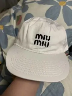 miu miu ホワイト ベースボールキャップ Mサイズ
