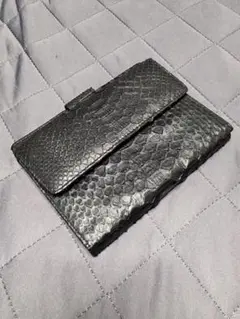 未使用　パイソン本革　ヘビ革 　財布