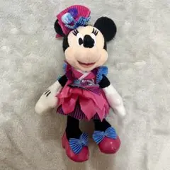 【美品】ミニーマウス ぬいぐるみバッジ 2013 ディズニー夏祭り　爽涼鼓舞
