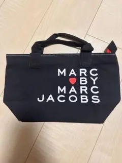 MARC BY MARC JACOBS　豪華すぎるトートバッグのサムネイル