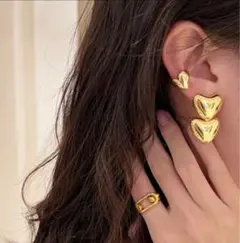 新品☆ぽってり ぷっくり ダブルハートピアス ゴールド