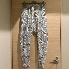 Item thumbnail for item bf46ff8b-d242-4aef-98e9-7131e744b9df