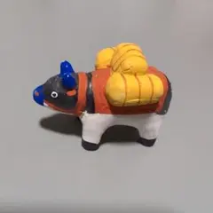 昭和レトロ カラフルな牛の置物 - メルカリ
