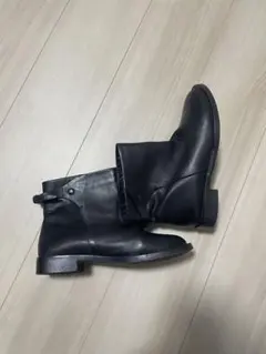 ブラックレザーショートブーツ ジッパー付き Soulway