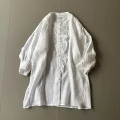 【美品】ドゥクラッセ　麻100％ リネンフリルシャツ　ブラウス　M ゆったりのサムネイル
