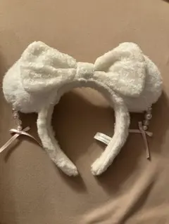 ディズニーカチューシャ 冬用 白のサムネイル