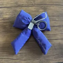 IS:SUE リボン キーホルダー