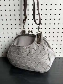 ＊ハンドメイド＊可愛い25口金ショルダーがま口バッグ　刺繍レースドット　グレー系