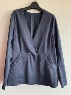 ベージュ ノーカラージャケット