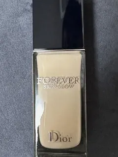 Dior FOREVER SKIN GLOW リキッドファンデーション 30ml