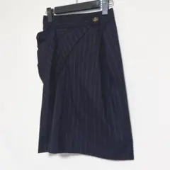 ⭐︎美品⭐︎ヴィヴィアンウエストウッド　黒フレアスカート　かわいい　個性的 Vivienne Westwood（ヴィヴィアンウエストウッド）の「ｳｰﾙｷﾞｬﾊﾞ