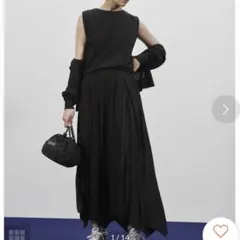 美品【emmi atelier】ドッキングタンクワンピース プリーツ ブラック