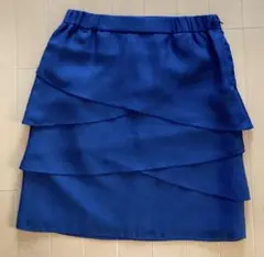 膝丈　スカート　フリル