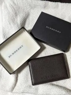 美品！！BURBERRY バーバリー ノバチェック 名刺入れ　ダークブラウン