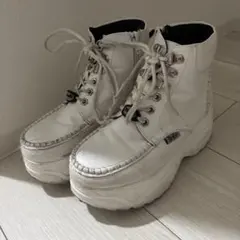 YOSUKE 厚底スニーカー ホワイトのサムネイル