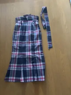 SNIDEL ハイウエストタイトヘムフレアチェックスカート