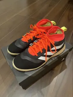 アディダス　プレデター　フットサル　22.5cm