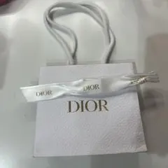 Dior ホワイト ショッパー リボン付き