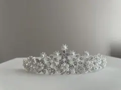 ウエディングティアラ