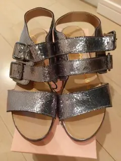 美品 ガイモ gaimo サンダル シルバー 23.5cmのサムネイル