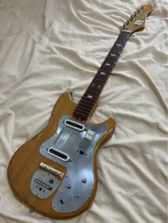 photogenic ムスタングタイプ ブリッジ、アームFender品に交換済み