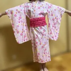 花柄ピンク着物 赤い帯付き 120