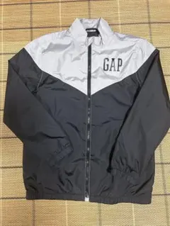 GAP KIDS ウインドブレーカー　160cm 黒/グレー