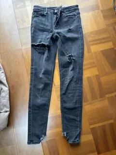 Item thumbnail for item 7057c813-9caf-45b8-b3d1-e668002abd33