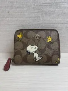 COACH x PEANUTS スヌーピー 二つ折り財布のサムネイル