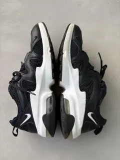 Nike ブラック/ホワイト スニーカー