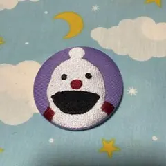 パペットスンスン 刺繍缶バッジ ノンノン アップ