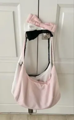 epine ribbon satin 2way body bag - メルカリ