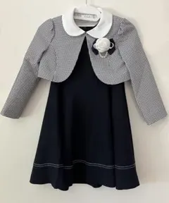 女の子　フォーマルスーツ　130サイズ　洋服のサムネイル