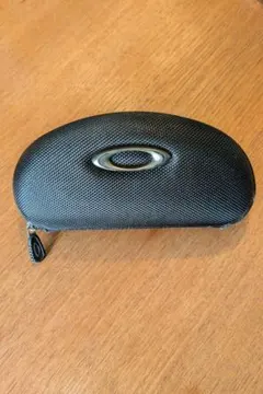 Oakley　サングラスケース　ブラック
