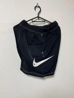 Nike 黒 ショートパンツ　L