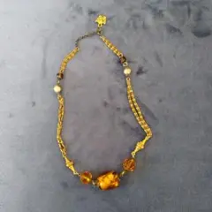 オレンジビーズのカジュアルネックレス